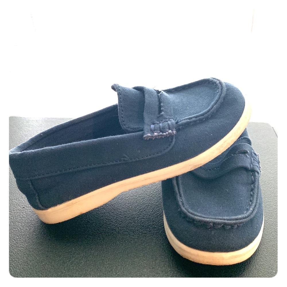 Like new, boys slip on shoe
